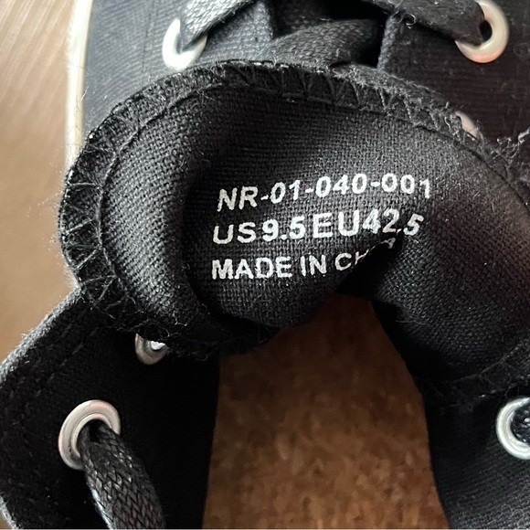 Republic Mens NR01040001 Black Low Top Night Cap Canvas Size 9.5 Sneakers - Picture 2 of 12